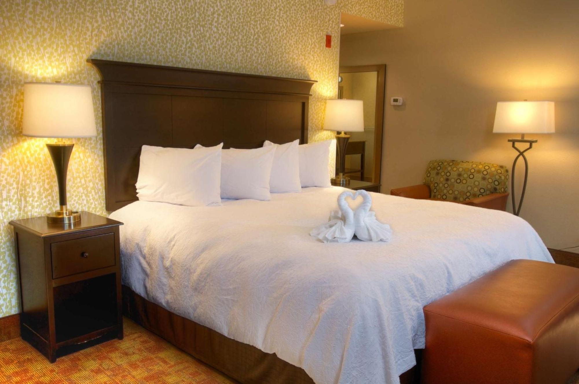 Hampton Inn Пиджен Фордж Екстериор снимка