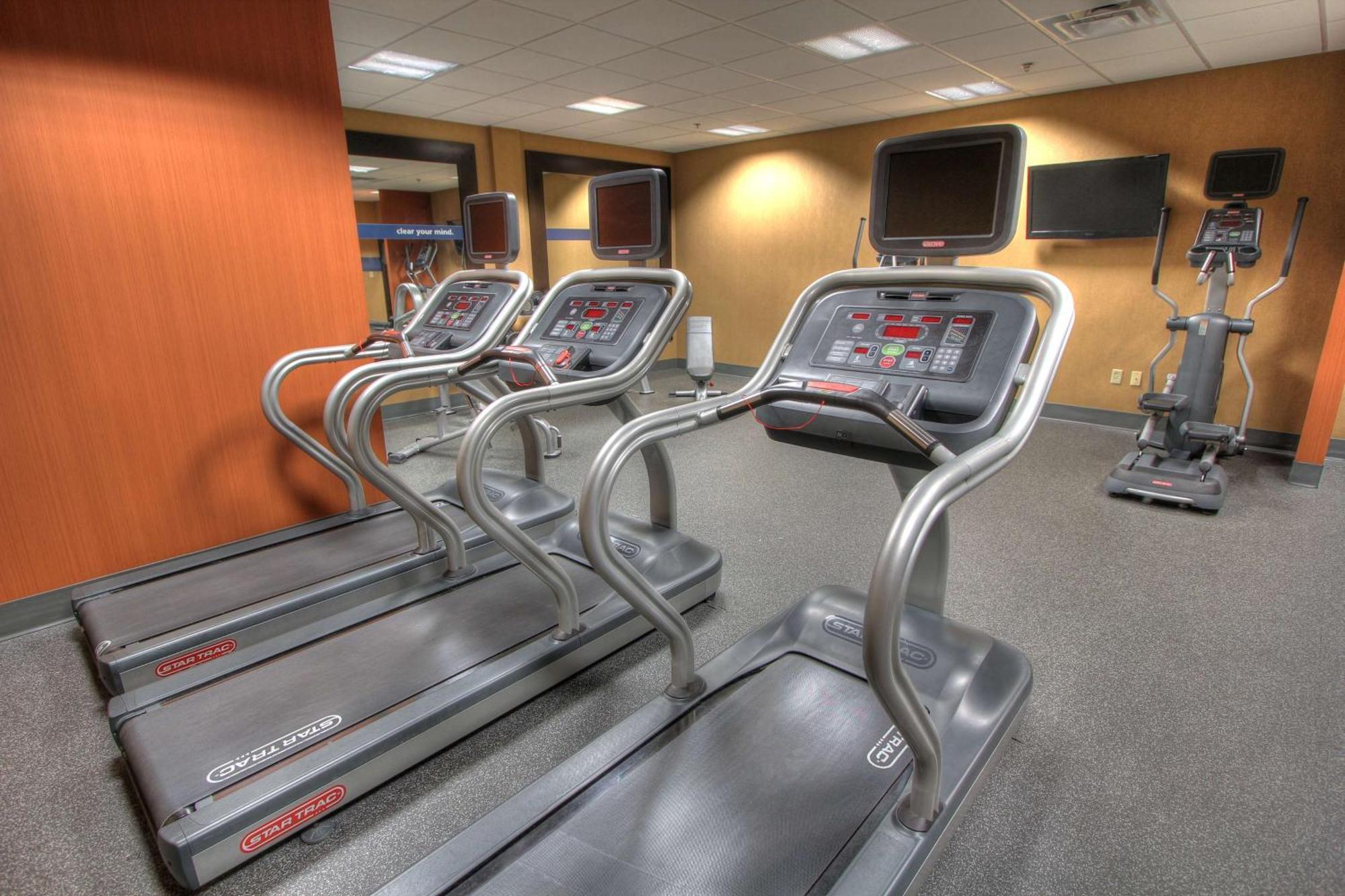 Hampton Inn Пиджен Фордж Екстериор снимка